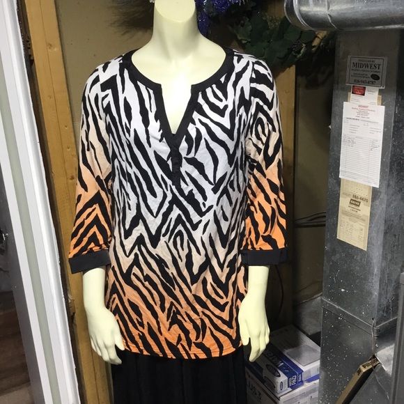 Ala Carte Travel Top - Picture 11 of 16